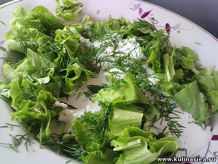Салат зеленый со сметаной